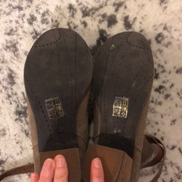 Brown and grey/green booties - Picture 3 of 3